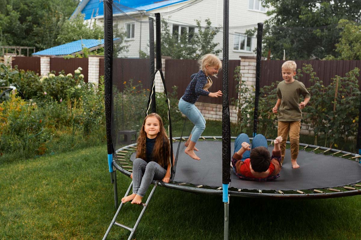 Trouver le meilleur trampoline de jardin pour votre enfant