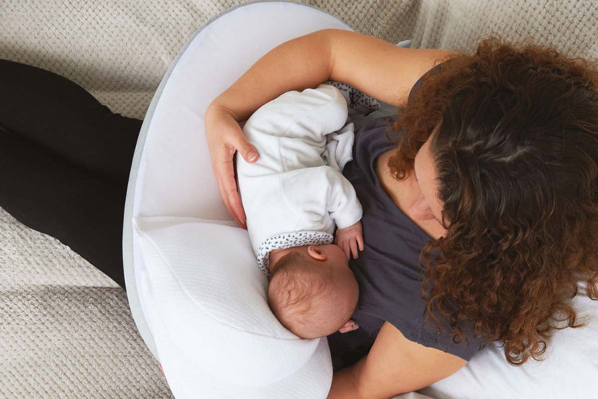 Pourquoi les femmes enceintes devraient-elles investir dans un bon coussin de grossesse